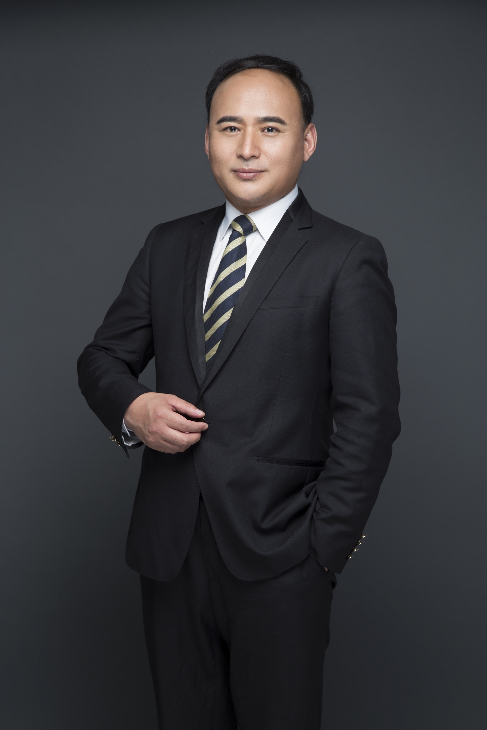 何联霞 公关与传播总监